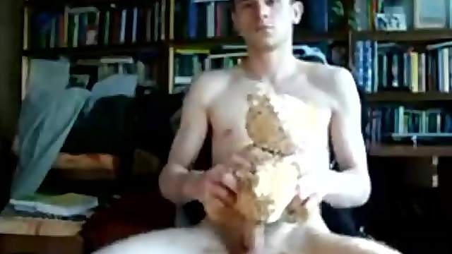 Amateur young guy fucks his teddy bear solo