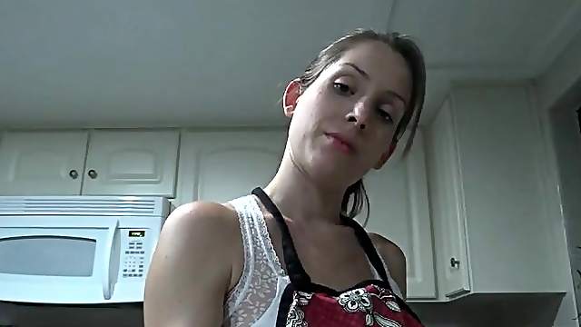 POV femdom play with a housewife chick