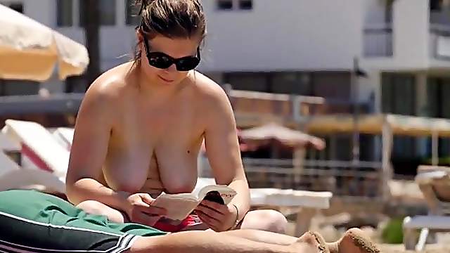 Beach spy compilation with topless babes
