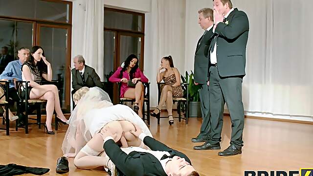 Bride gets laid during her wedding party in superb fetishes