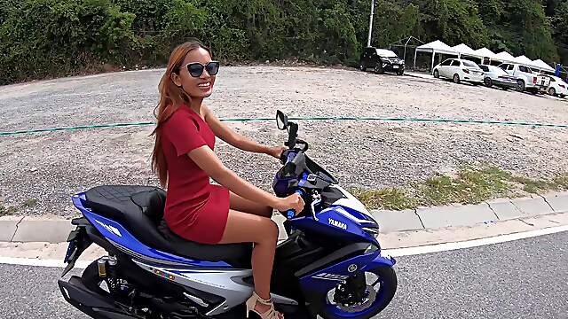 Big round ass Thai GF motobike ride and hardcore fuck at home