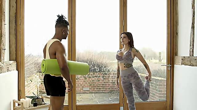 Erotic fetish leads the hot brunette to a wild male dom tryout ...