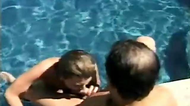 Girl goes for a swim and sucks a dick